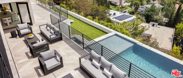 2673 Zorada Drive, Los Angeles, CA 90046