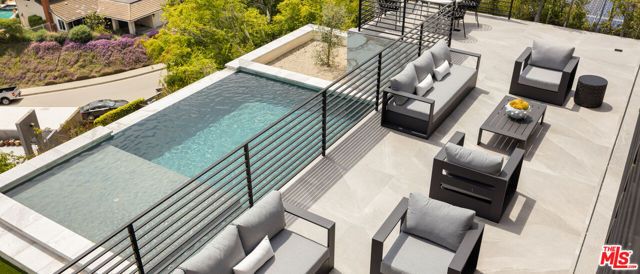 2673 Zorada Drive, Los Angeles, CA 90046