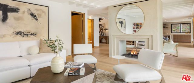 2673 Zorada Drive, Los Angeles, CA 90046