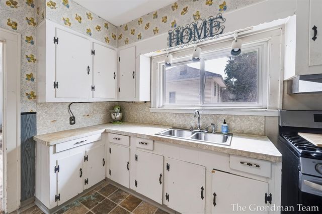 513 Spring Avenue, Grand Rapids, MI 49503