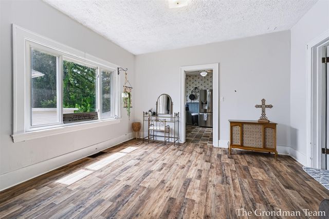 513 Spring Avenue, Grand Rapids, MI 49503