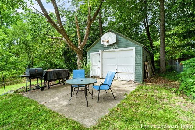 513 Spring Avenue, Grand Rapids, MI 49503