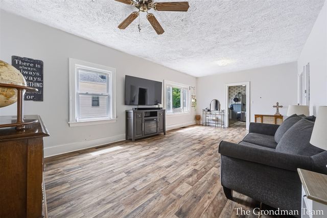 513 Spring Avenue, Grand Rapids, MI 49503