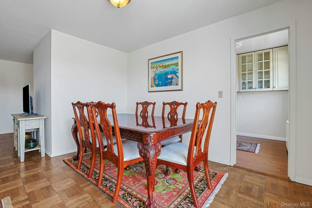 499 N Broadway 7i, White Plains, NY 10603