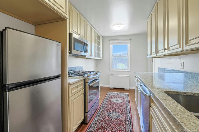 499 N Broadway 7i, White Plains, NY 10603