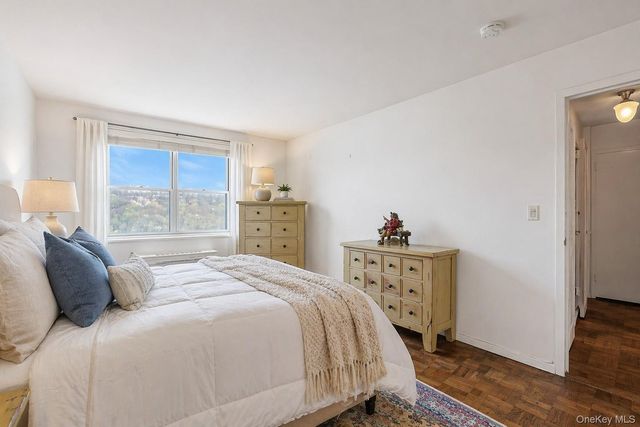 499 N Broadway 7i, White Plains, NY 10603