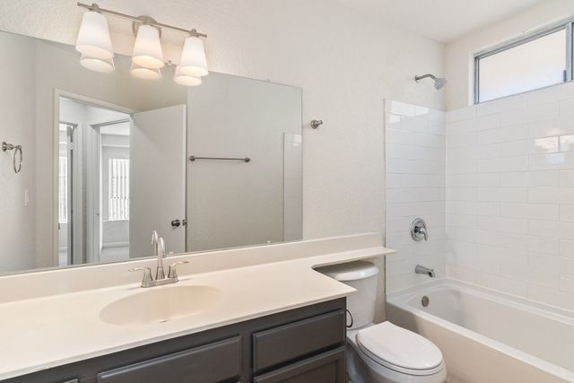 15600 Lake Ridge, Lake Elsinore, CA 92530