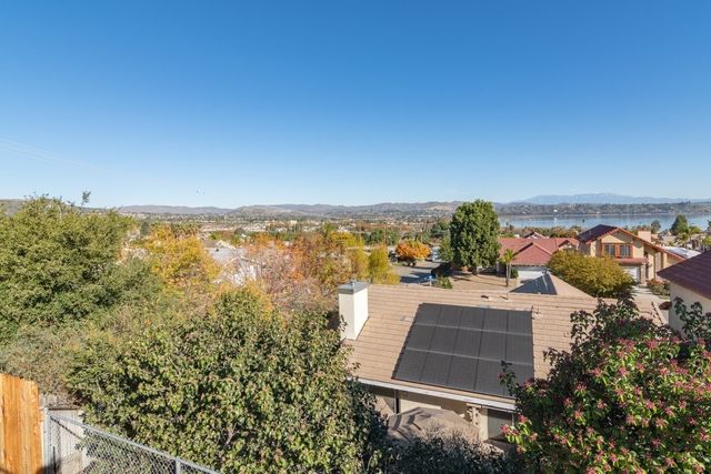 15600 Lake Ridge, Lake Elsinore, CA 92530