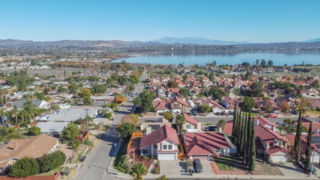 15600 Lake Ridge, Lake Elsinore, CA 92530