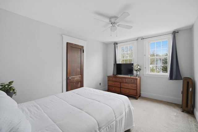 32 Burton St, Springfield, MA 01108