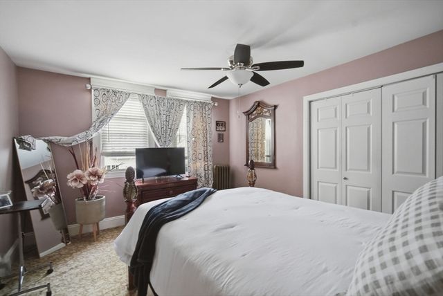 32 Burton St, Springfield, MA 01108