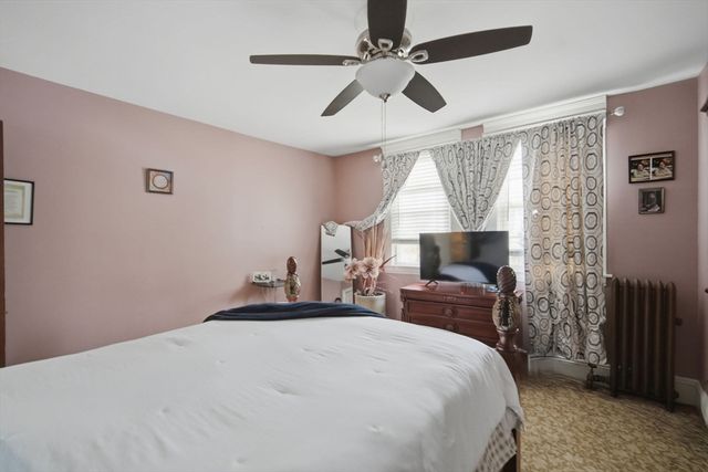 32 Burton St, Springfield, MA 01108