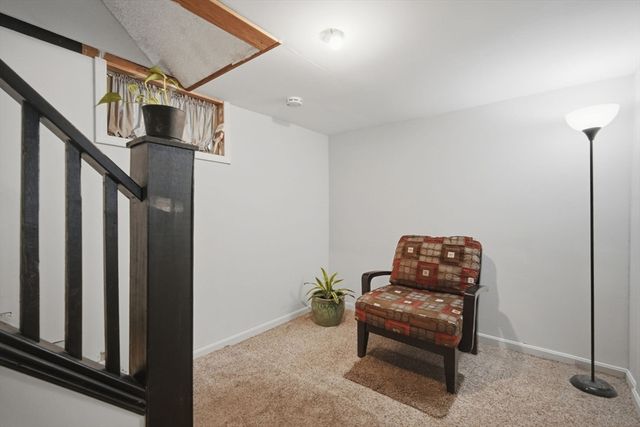 32 Burton St, Springfield, MA 01108