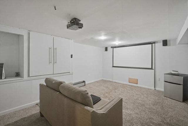 32 Burton St, Springfield, MA 01108