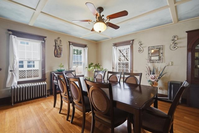 32 Burton St, Springfield, MA 01108