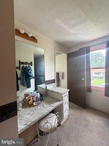 9258 BAYBERRY AVE, Manassas, VA 20110