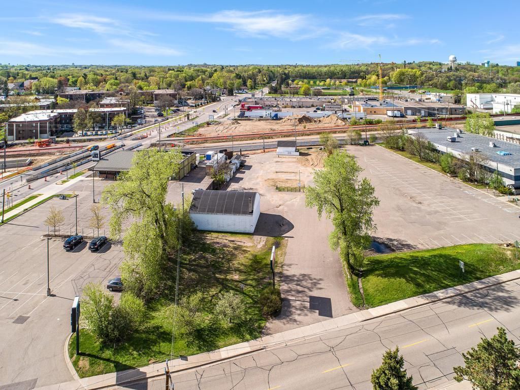 1102 2nd Street NE, Hopkins, MN 55343 — photo 4