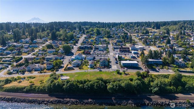 1810 Rainier Street, Steilacoom, WA 98388