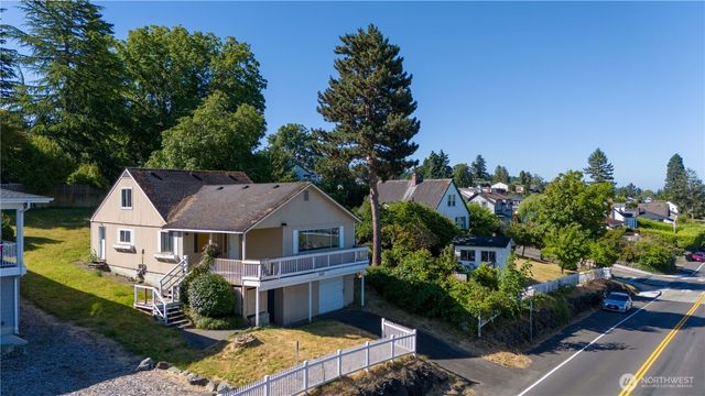 1810 Rainier Street, Steilacoom, WA 98388