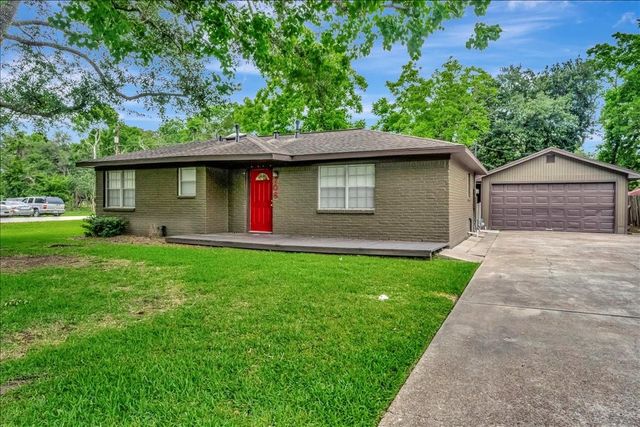 708 Moody Avenue, League City, TX 77573