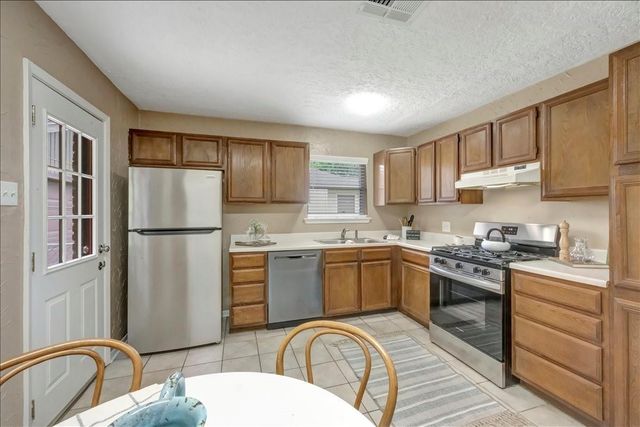 708 Moody Avenue, League City, TX 77573