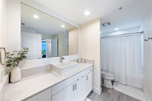 2104 W First ST # 1402, Fort Myers, FL 33901
