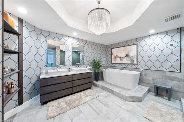 2104 W First ST # 1402, Fort Myers, FL 33901