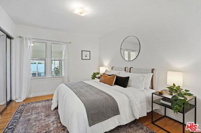 924 E Glenoaks Boulevard, Glendale, CA 91207