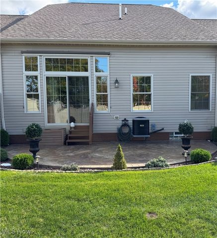 318 Lakewick Lane, Willowick, OH 44095