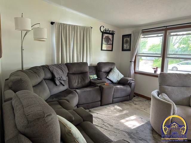 1328 E 16th ST, Lawrence, KS 66044