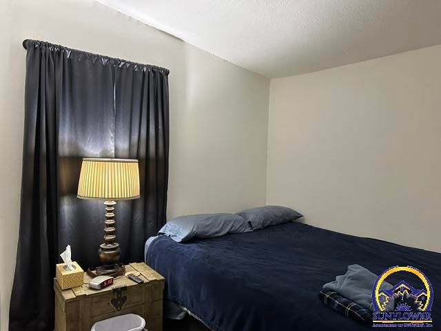 1328 E 16th ST, Lawrence, KS 66044