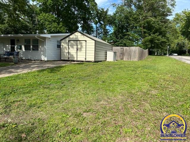 1328 E 16th ST, Lawrence, KS 66044