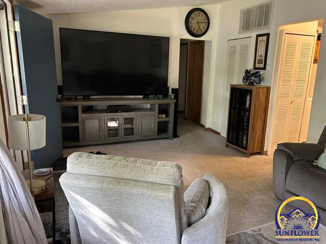 1328 E 16th ST, Lawrence, KS 66044