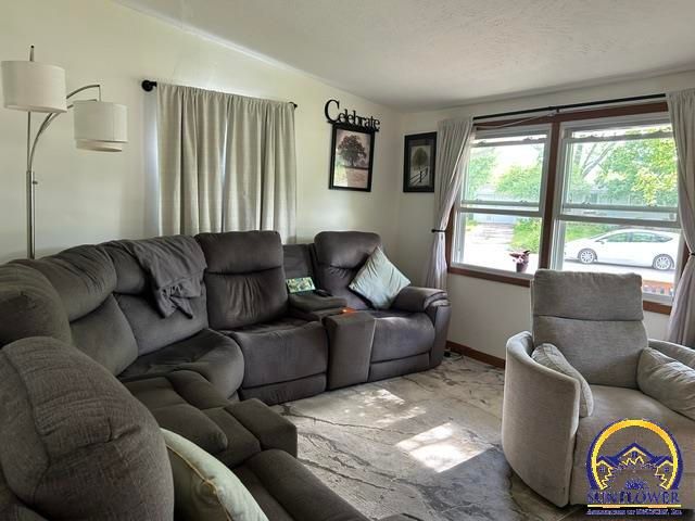 1328 E 16th ST, Lawrence, KS 66044
