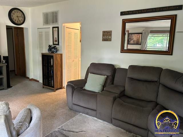 1328 E 16th ST, Lawrence, KS 66044