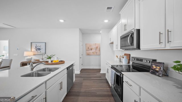 40 Cypress Loop, Port Wentworth, GA 31407