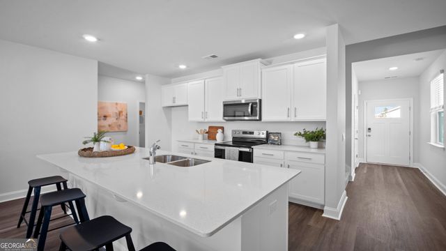 40 Cypress Loop, Port Wentworth, GA 31407