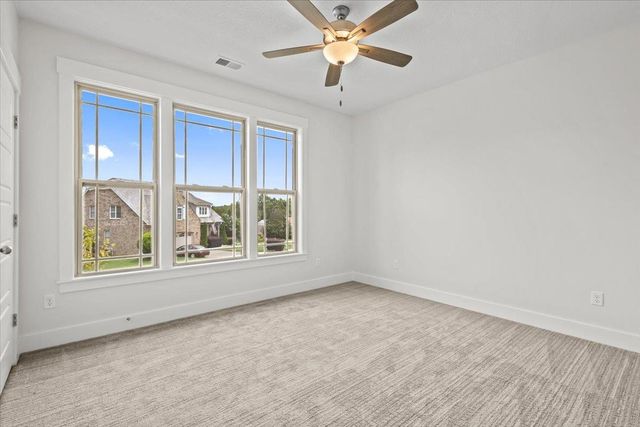 18 Double Crest Drive, Taylors, SC 29687