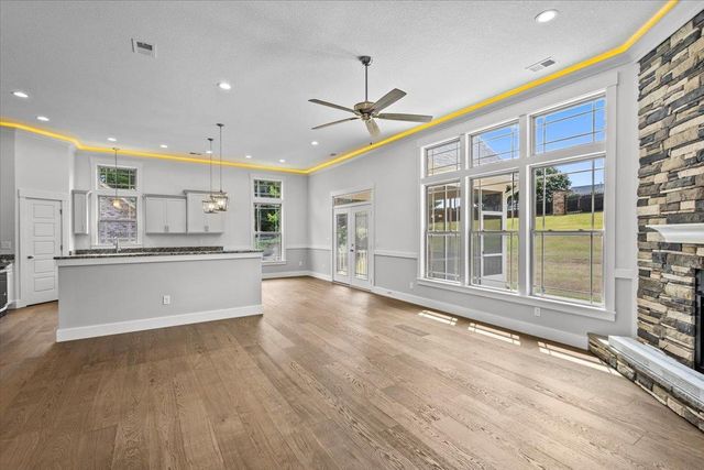 18 Double Crest Drive, Taylors, SC 29687