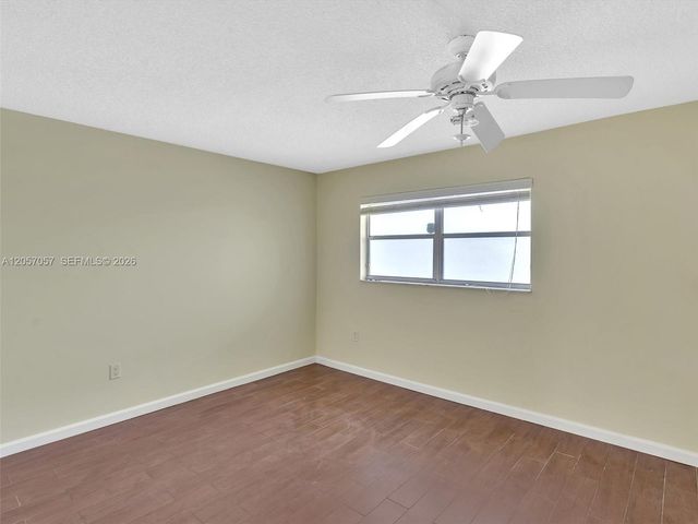 3600 NE 170th St 211, North Miami Beach, FL 33160