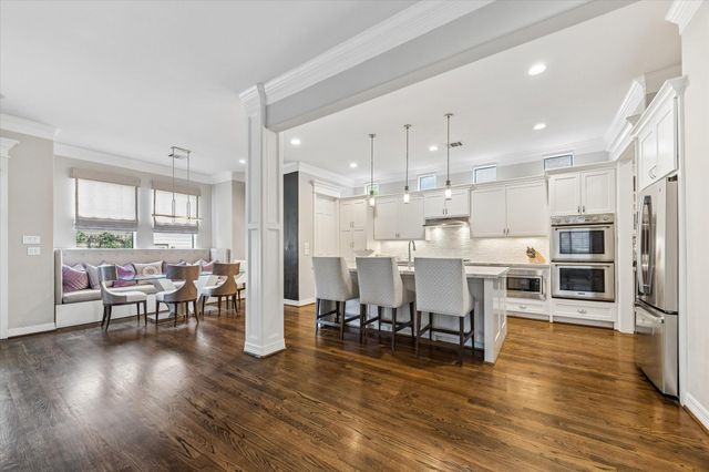 938 Columbia Street, Houston, TX 77008