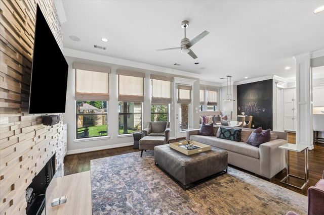 938 Columbia Street, Houston, TX 77008