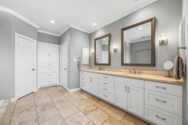938 Columbia Street, Houston, TX 77008