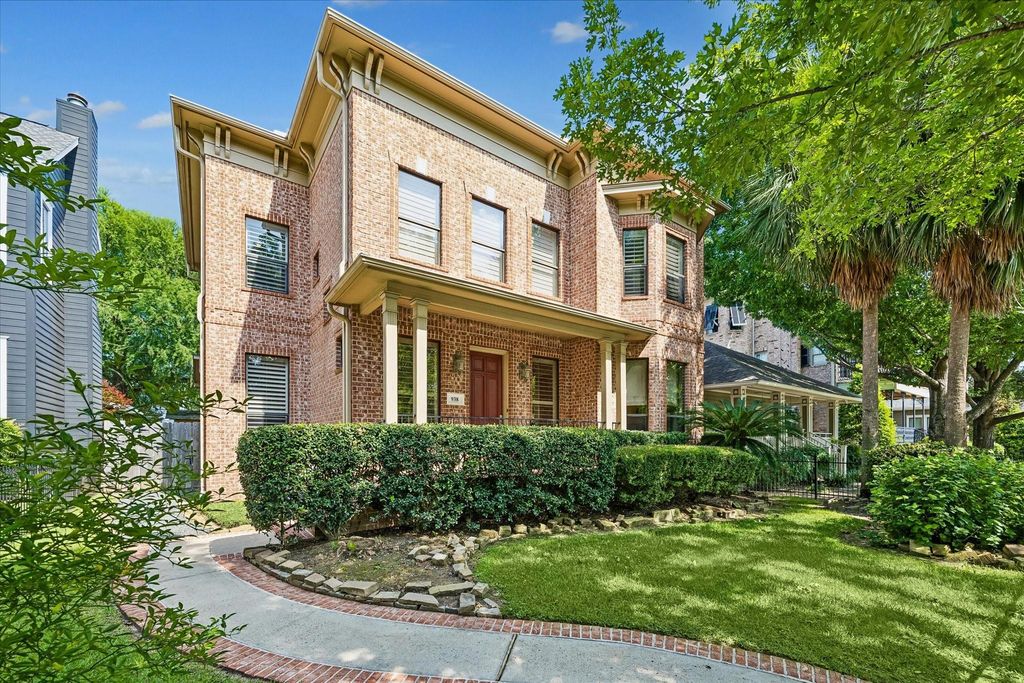 938 Columbia Street, Houston, TX 77008