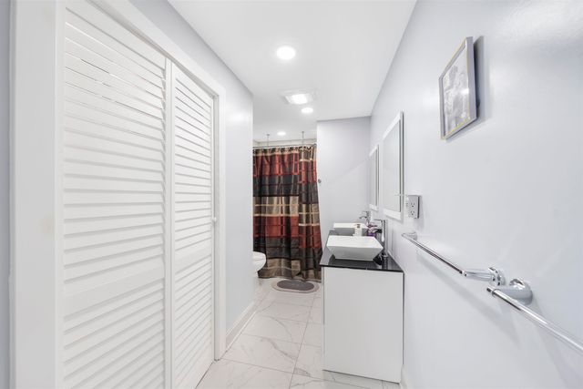 61-63 KEER AVE, Newark, NJ 07112