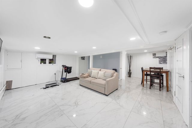 61-63 KEER AVE, Newark, NJ 07112