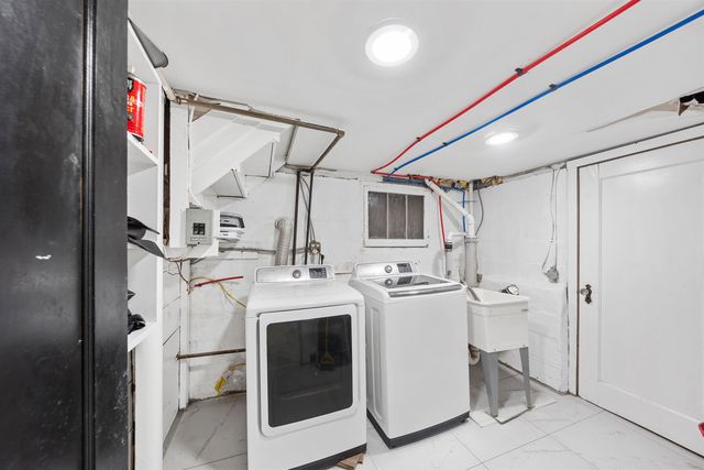 61-63 KEER AVE, Newark, NJ 07112