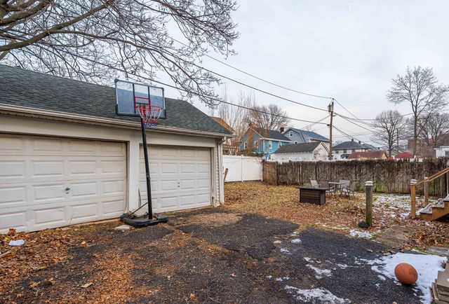 61-63 KEER AVE, Newark, NJ 07112