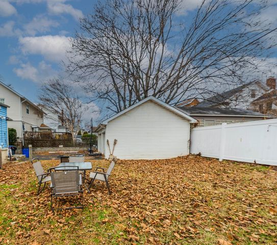 61-63 KEER AVE, Newark, NJ 07112