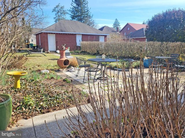 1428 ALEXANDER AVE, Chambersburg, PA 17201